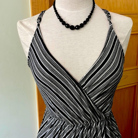 🇺🇸  Lush Sleeveless Black White and Grey Striped Maxi Dress, Size S - Picture 2 of 16